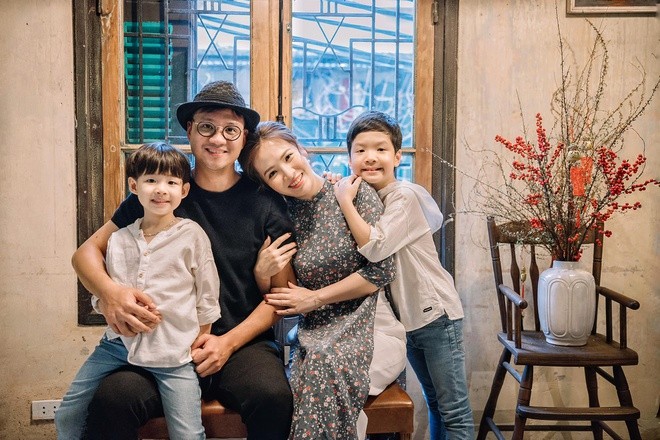 Showbiz 16/5: Thùy Chi lạ lẫm với hình ảnh mới, Hồng Quế lại đăng dòng trạng thái khó hiểu - ảnh 2