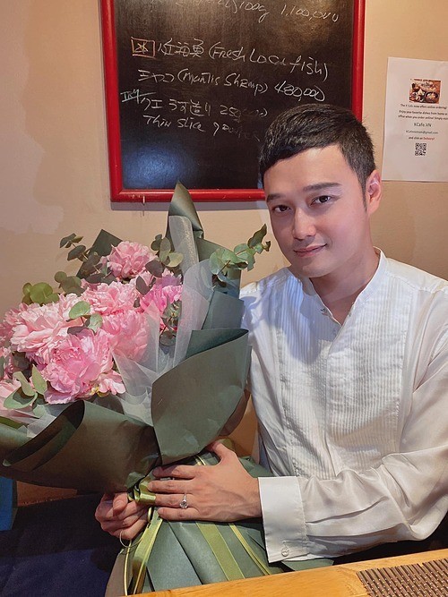 Showbiz 19/5: Quang Vinh đón tuổi 38, Vân Hugo được bạn trai cầu hôn - ảnh 7