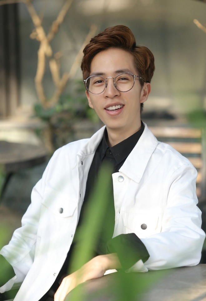 Showbiz 22/5: Hồ Quang Hiếu chăm thả thính hậu chia tay Bảo Anh, Hương Giang tậu xế mới? - ảnh 11