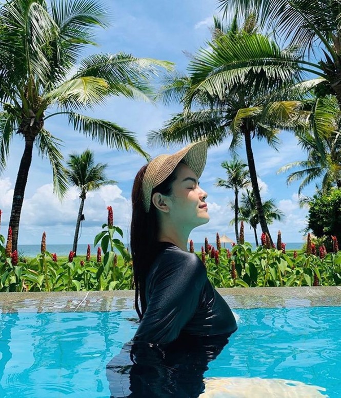Showbiz 10/6: Min diện nội y cực quyến rũ, Diệu Nhi