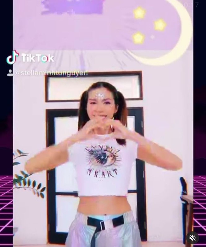 Showbiz 18/6: H'Hen Niê đi chân trần dưới mưa gây sốt - ảnh 6