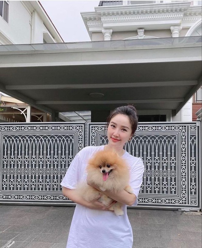 Showbiz 17/7: Chi Pu diện bikini nóng bỏng, Vũ Khắc Tiệp khoe cơ bụng 6 múi - ảnh 12