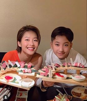 Showbiz 20/7: Kim Lý xoa bụng bầu bạn gái, lần đầu xác nhận Hồ Ngọc Hà “có tin vui” - ảnh 6