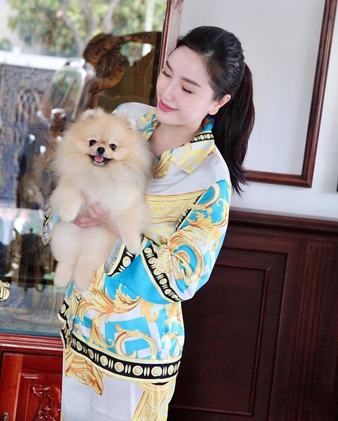 Showbiz 3/8: Bảo Thy diện pijama hàng hiệu, Mâu Thủy tủng ảnh nude táo bạo - ảnh 2