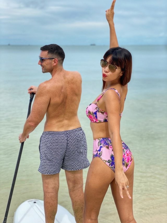 Hà Anh kỷ niệm 4 năm ngày cưới sau cách ly, Hương Giang khoe ảnh bikini nóng bỏng - ảnh 12