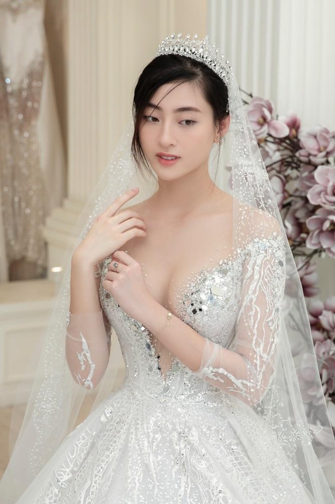Hà Anh kỷ niệm 4 năm ngày cưới sau cách ly, Hương Giang khoe ảnh bikini nóng bỏng - ảnh 10