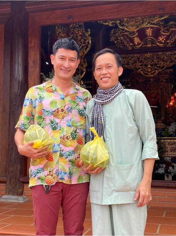 Thủy Tiên bị ông xã ngó lơ khi biển diễn, Angela Phương Trinh bất ngờ diện váy gợi cảm - ảnh 6