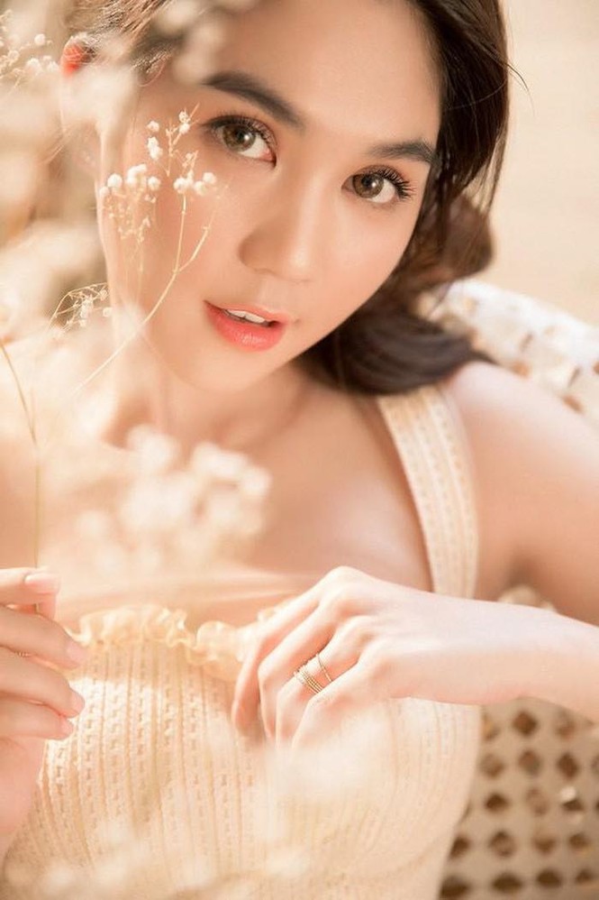 Ngọc Trinh hóa