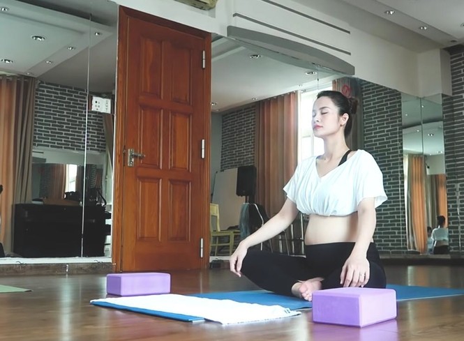 Mạc Văn Khoa chính thức lên chức bố; Vợ chồng Trường Giang hóa ông bà Mười Khó cực yêu - ảnh 1