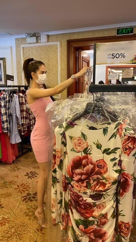 Ngọc Trinh đeo đồng hồ tiền tỷ đi săn sale; Mạc Văn Khoa mong con gái không chê bố xấu trai - ảnh 5