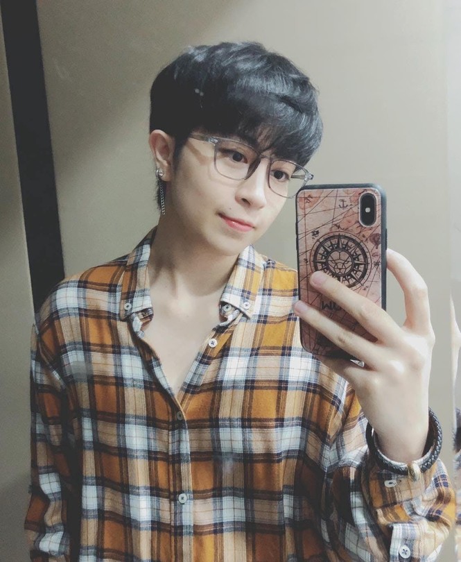 Thủy Tiên nhịn đói đi cứu trợ bà con miền Trung; Ngọc Trinh, Hương Giang đọ sắc - ảnh 5