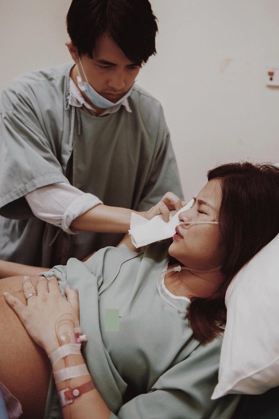 Đông Nhi khoe ảnh trên bàn mổ; Kaity Nguyễn chia sẻ hậu trường khác lạ