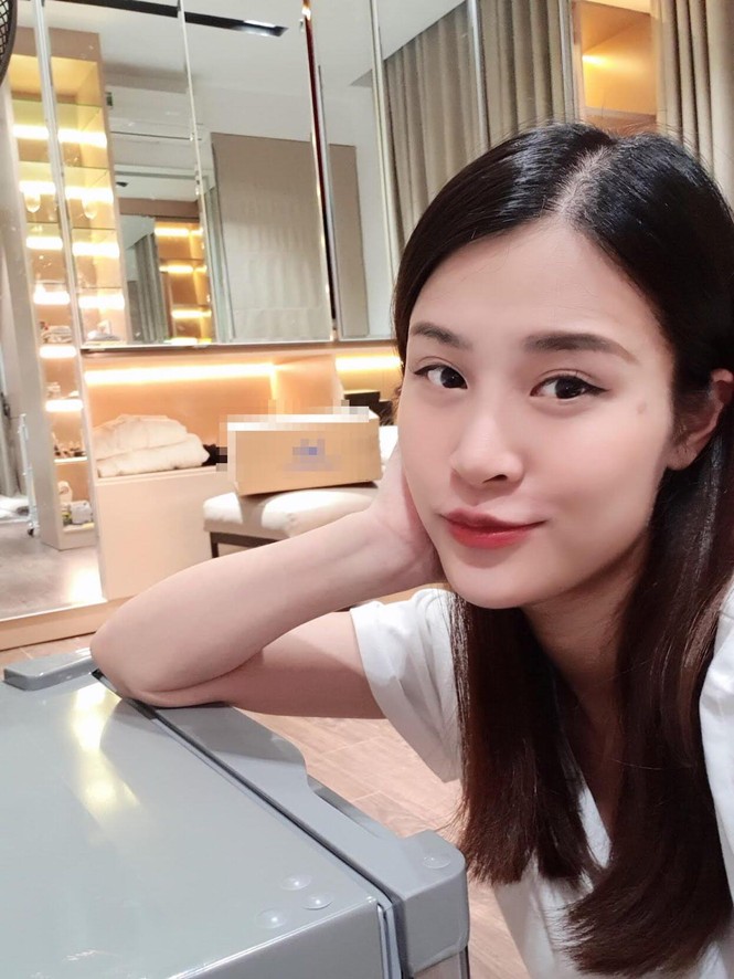 Đông Nhi được chồng bất ngờ tặng quà sau sinh; Lưu Hương Giang sang chảnh dù mấp mé 40 - ảnh 7