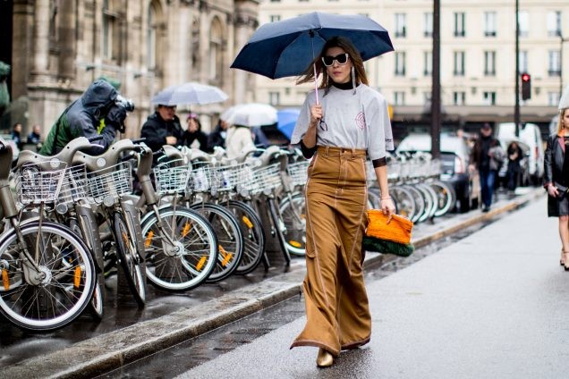 Mùa mưa làm sao vẫn đẹp? để ý mấy điều dưới đây là xinh bất chấp thời tiết nhé! - ảnh 3