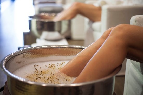 Bí quyết để có đôi chân đẹp miên man - ảnh 5
