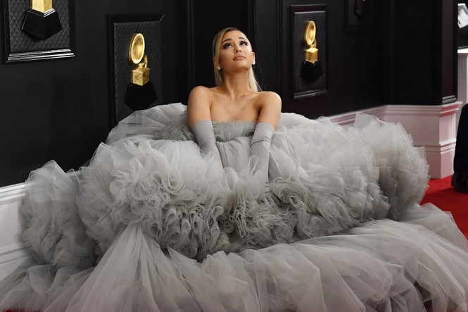 Haute Couture - cuộc chơi lỗ vốn của các nhà mốt hàng đầu thế giới - ảnh 4
