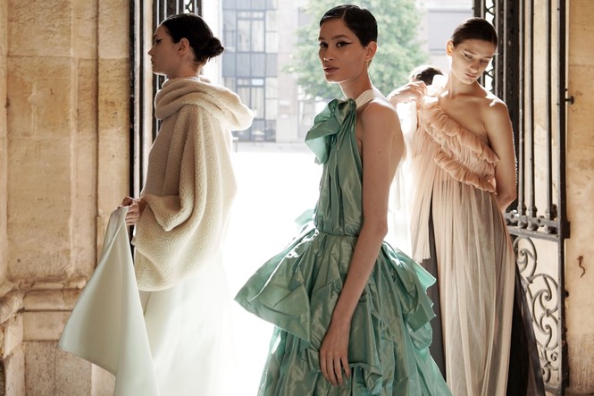 Haute Couture - cuộc chơi lỗ vốn của các nhà mốt hàng đầu thế giới - ảnh 5