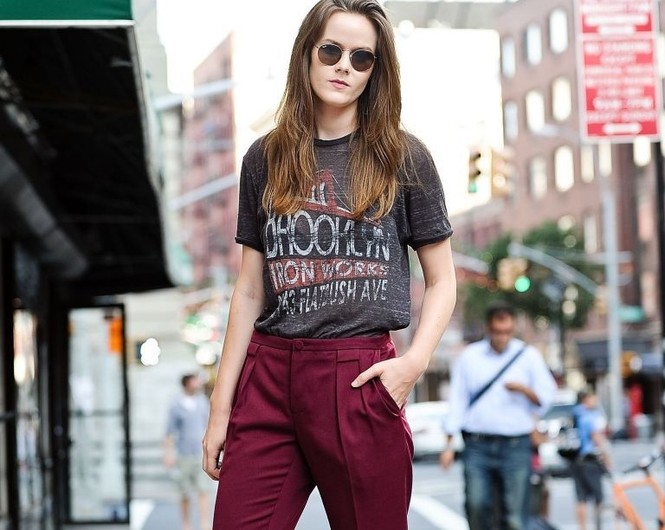 Con gái mặc đồ menswear trông hay cực, và trùm cuối của trào lưu này chính là Ashley Owens - ảnh 1