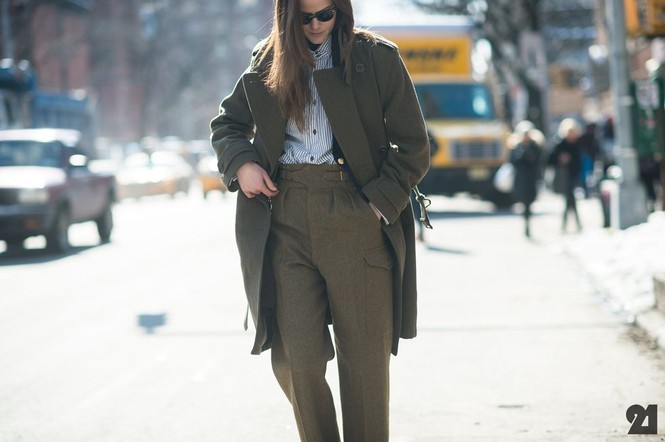 Con gái mặc đồ menswear trông hay cực, và trùm cuối của trào lưu này chính là Ashley Owens - ảnh 4