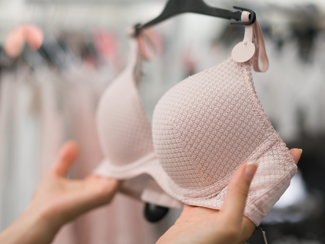 Mua bra đi chọn thử còn khó nói chi mua online, nhưng việc gì cũng có bí quyết - ảnh 1