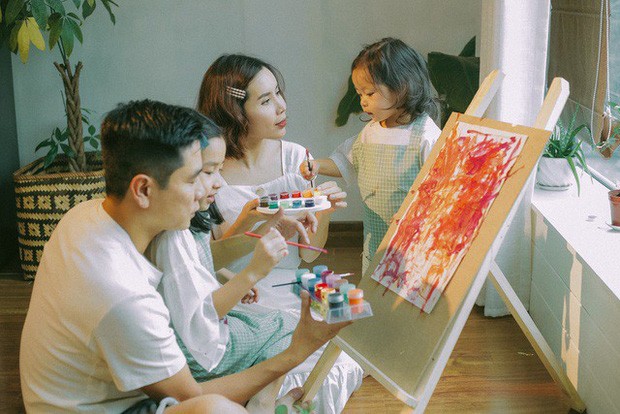 Hú hồn với cách dạy con học bơi của Hồ Hoài Anh - ảnh 2