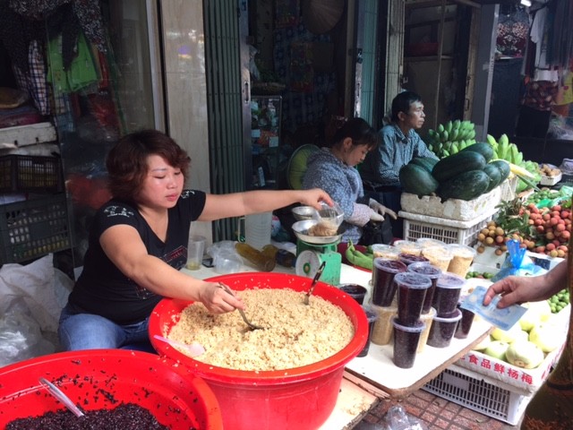Hà Nội thơm mùi rượu nếp trong ngày Tết Đoan Ngọ - ảnh 4