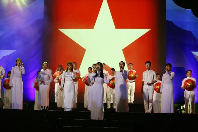 Trọng Hiếu, Đinh Hương 'cháy' cùng chương trình biển đảo - ảnh 6