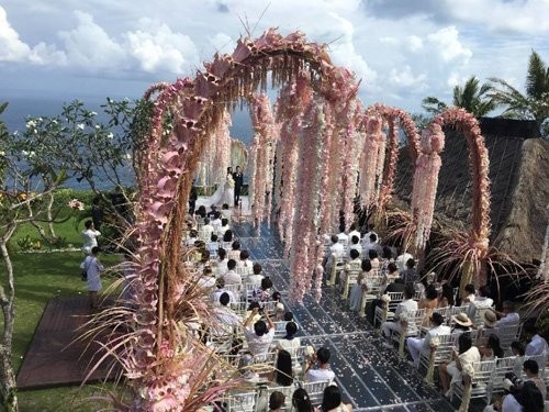 Hoài Linh khoe ‘du thuyền triệu đô’ - ảnh 2