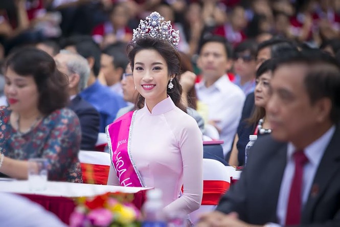 hoa hậu mỹ linh - ảnh 3