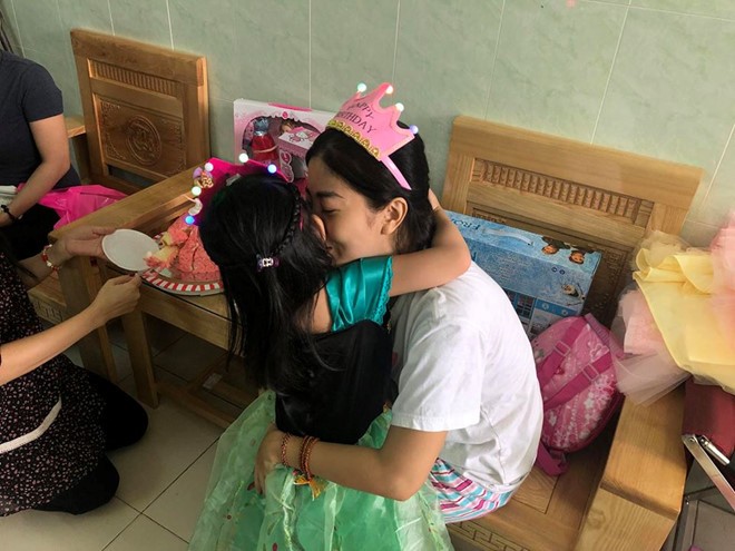 Sau 1 năm điều trị ung thư, Mai Phương được đón sinh nhật con ngoài bệnh viện - ảnh 6