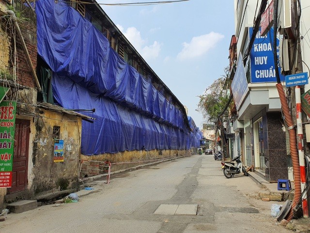 Hàng quán đóng cửa sang nhượng, dân quanh Công ty Rạng Đông ồ ạt bán nhà - ảnh 9