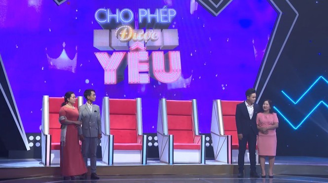 Showbiz 31/10: S.T Sơn Thạch bị khán giả nam động chạm vùng kín thô thiển - ảnh 3