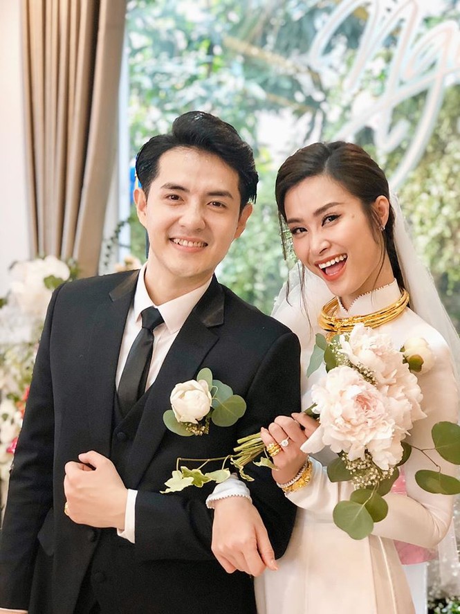 Dàn xe siêu 'khủng' trong đám hỏi Ông Cao Thắng-Đông Nhi - ảnh 2