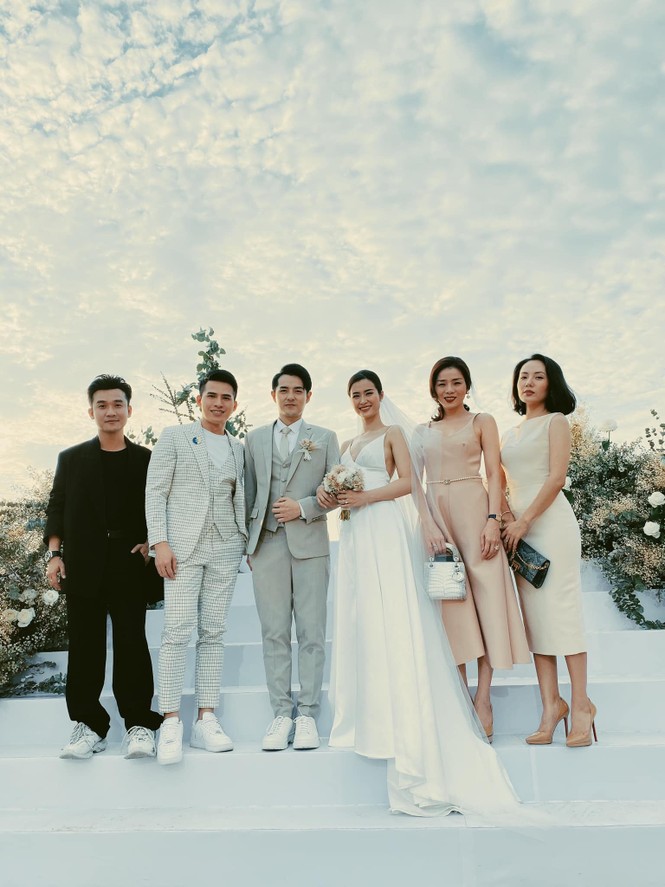 Dàn sao 'khủng' đổ bộ 'siêu' đám cưới Đông Nhi-Ông Cao Thắng - ảnh 12