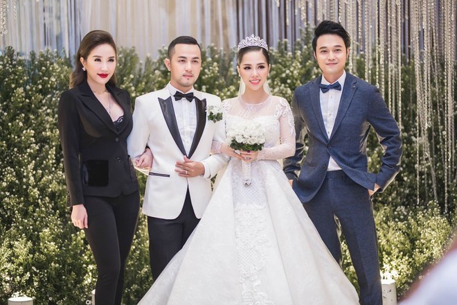 Lộ diện sao Việt đầu tiên được mời dự lễ cưới Bảo Thy - ảnh 1