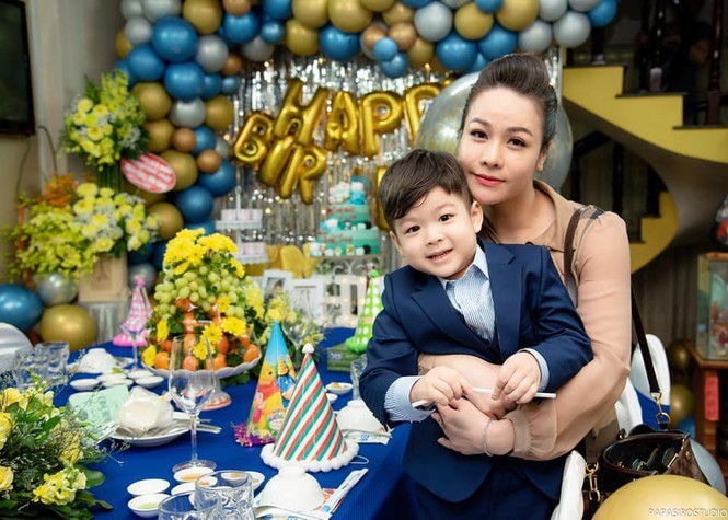 Nhật Kim Anh cầu xin chồng cũ cho được gặp con - ảnh 1