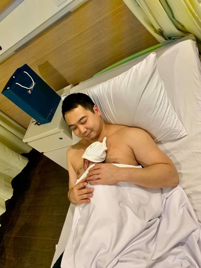 Lan Khuê sinh con trai đầu lòng - ảnh 1