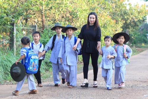 Căn hộ giản dị đến bất ngờ của Phi Nhung tại Mỹ - ảnh 5