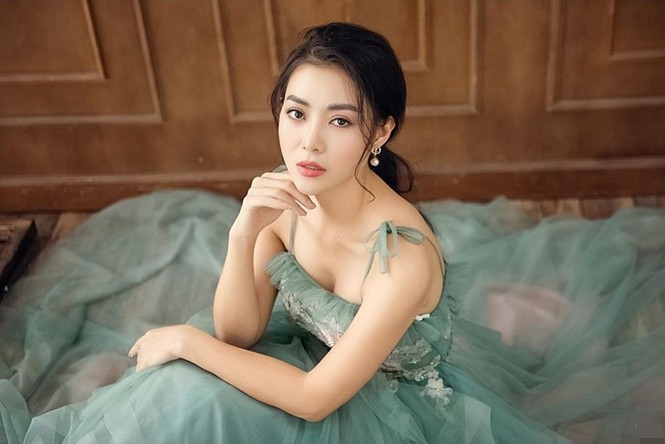 Showbiz 22/12: MC Mỹ Linh bất ngờ lên xe hoa - ảnh 3