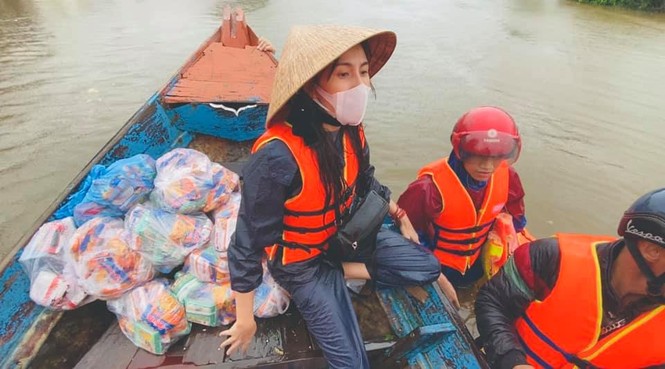 Danh hài Hoài Linh quyên góp được 1,5 tỷ ủng hộ miền Trung sau chưa đến 1 ngày kêu gọi - ảnh 1