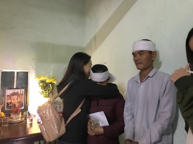 Hoa hậu Đỗ Mỹ Linh nghẹn ngào chia sẻ khi tận mắt chứng kiến những cảnh đau xót vùng lũ - ảnh 8