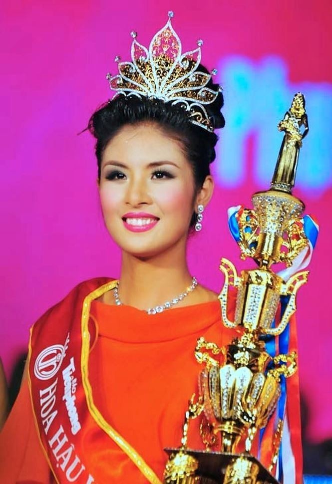 Đỗ Thị Hà mở ra một thập kỷ nhan sắc mới, nhìn lại vẻ đẹp của 5 Hoa hậu VN thập kỷ qua - ảnh 1