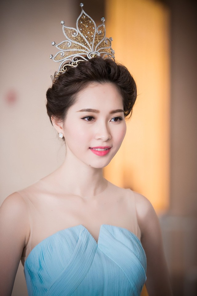 Đỗ Thị Hà mở ra một thập kỷ nhan sắc mới, nhìn lại vẻ đẹp của 5 Hoa hậu VN thập kỷ qua - ảnh 4