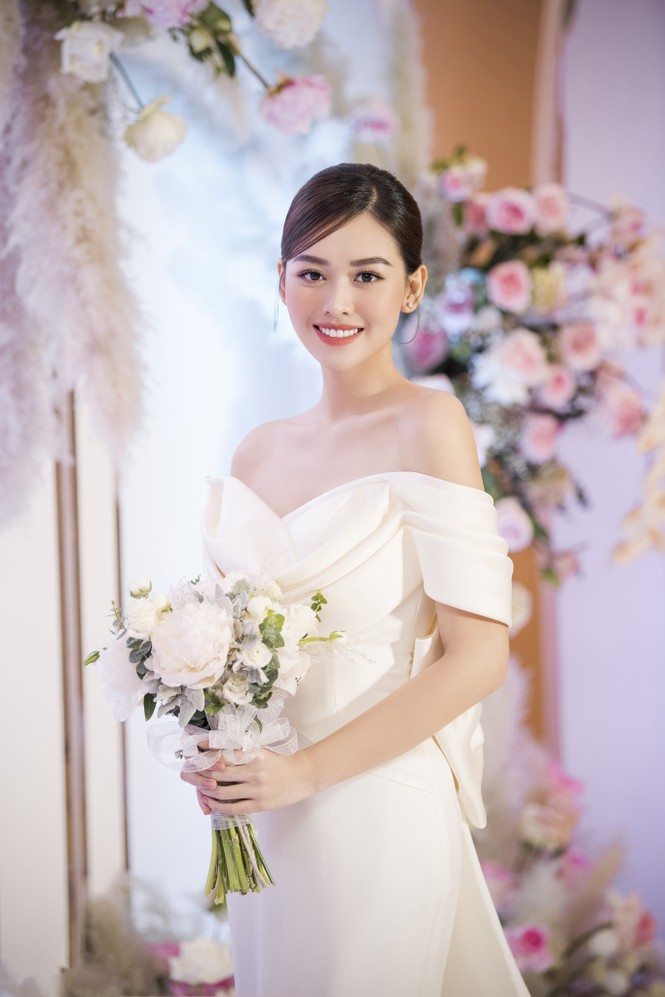 Khoảnh khắc Á hậu Tường San bật khóc trong lễ cưới - ảnh 4