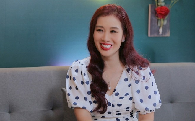Showbiz 6/12: Nhã Phương không ngớt lời khen ngợi ông xã Trường Giang - ảnh 1