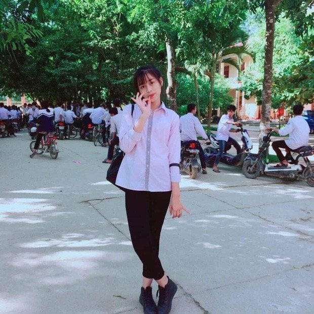 Những hình ảnh ngày nhỏ mộc mạc, đáng yêu của Hoa hậu Đỗ Thị Hà - ảnh 7