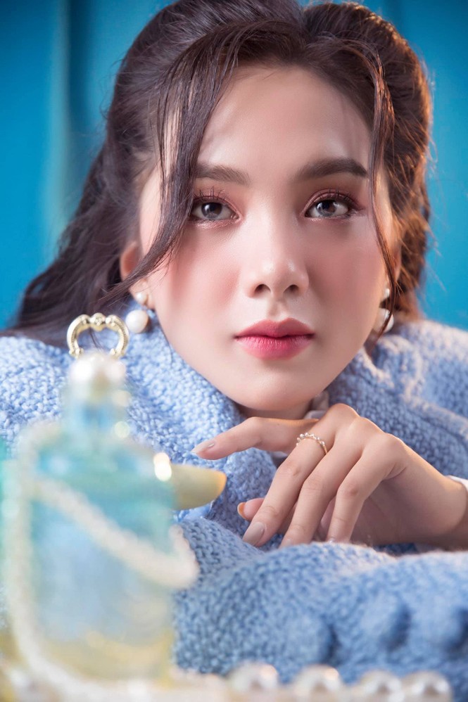 Nhan sắc người đẹp Hoa hậu Việt Nam vừa là ‘bản sao’ Baifern lại có nét của Lý Nhã Kỳ - ảnh 2