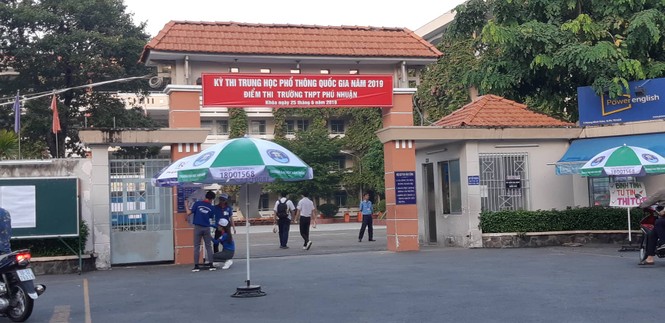 Ngày đầu thi THPT 2019: Siết chặt an ninh, cập nhật giải đề thi Ngữ Văn - ảnh 5