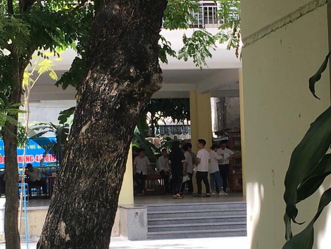 Ngày đầu thi THPT 2019: Siết chặt an ninh, cập nhật giải đề thi Ngữ Văn - ảnh 51