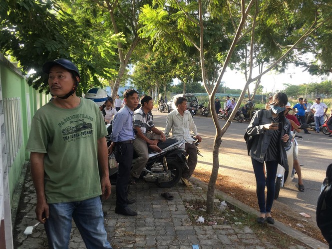 Ngày đầu thi THPT 2019: Siết chặt an ninh, cập nhật giải đề thi Ngữ Văn - ảnh 20